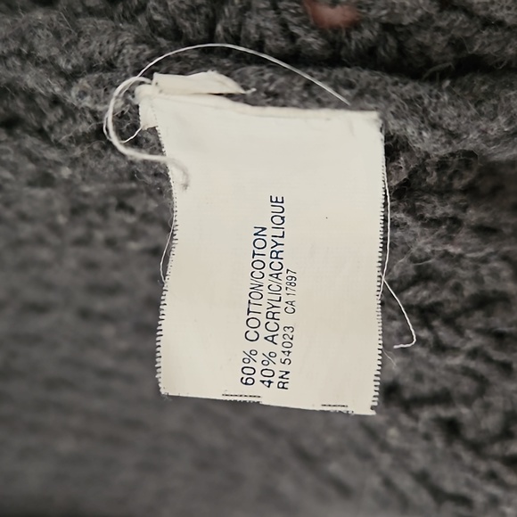 Knit Gray sweater - Picture 3 of 3